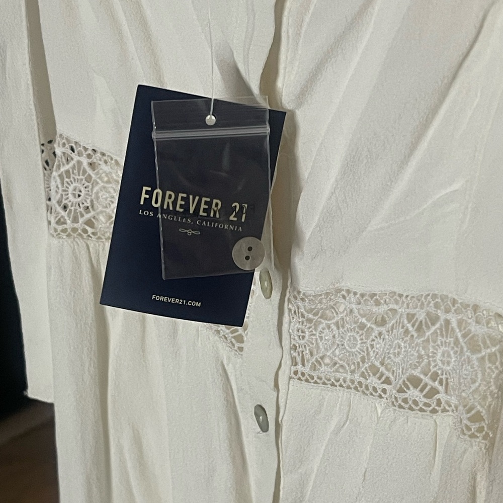 Forever 21 White Button-Front Chemise with Lace & Tie Detail. NWT. - Picture 6 of 12